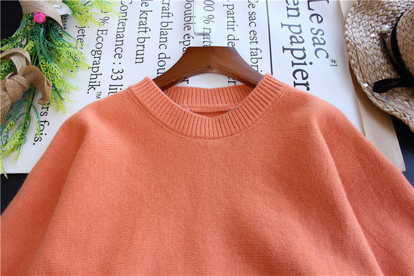 Gyerekkészlet lányoknak két részből - pulóver és szoknya