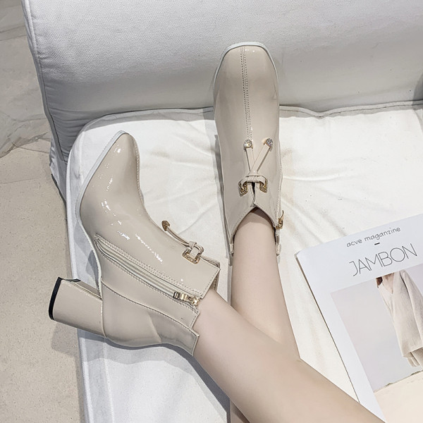 Női modern őszi csizma vastag sarokkal, öko bőrből