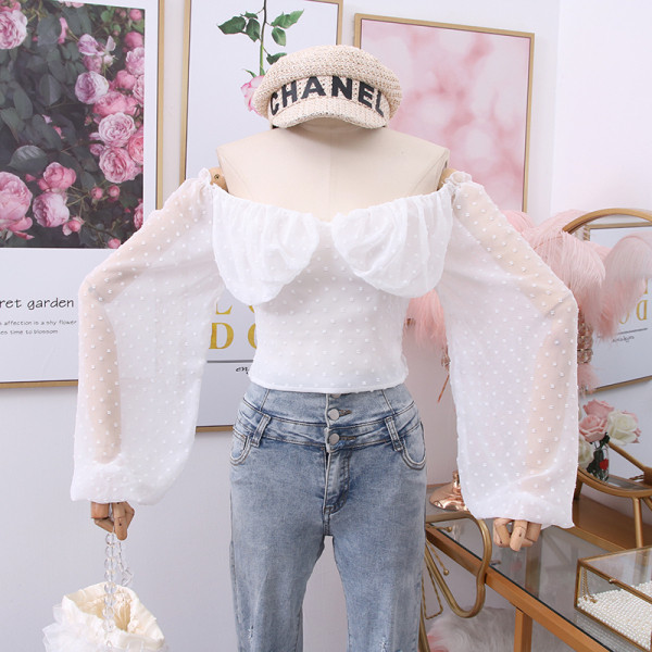 Modern női blúz csupasz váll és tüll ujjú