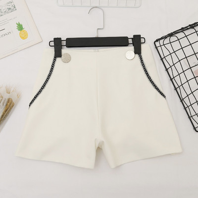 Női rövidnadrág széles modell magas derékkal és gombokkal