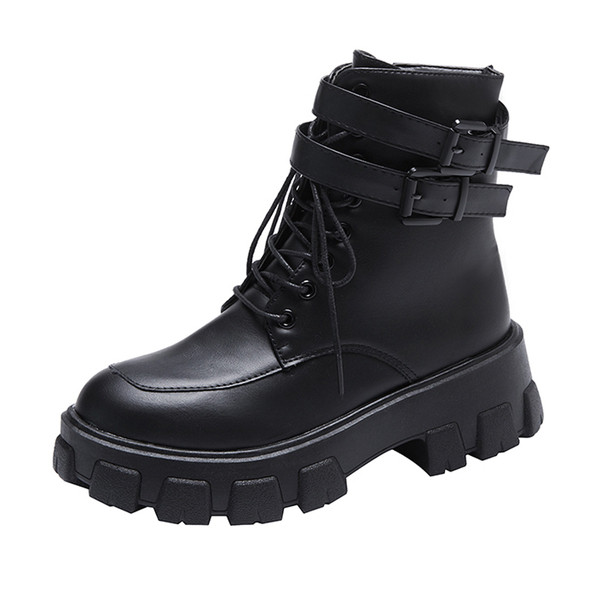 HIT Modern női téli csizma fűzővel és durva talppal, fekete színben - két modell