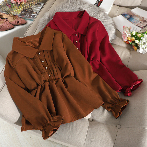 Új modell kivágott női ing, hosszú ujjal és klasszikus gallérral