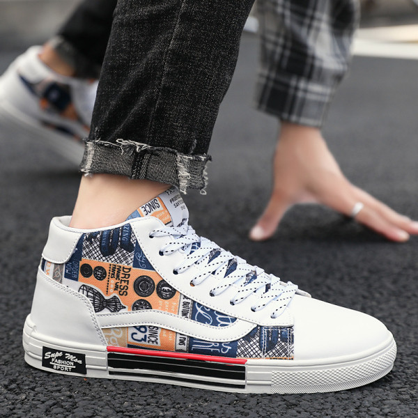 Férfi tornacipő fűzővel és színes rátéttel