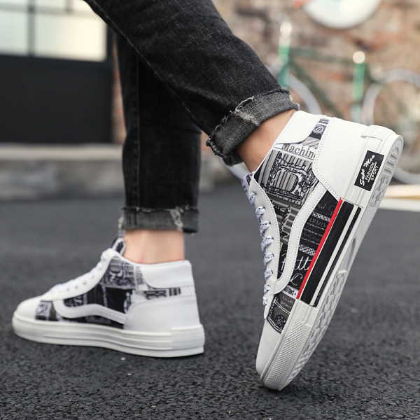 Férfi tornacipő fűzővel és színes rátéttel