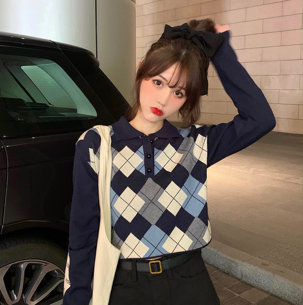 Modern női rövid blúz klasszikus gallérral