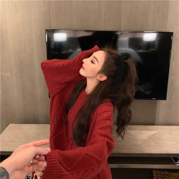 Női modern hosszú pulóver két színben széles modellben