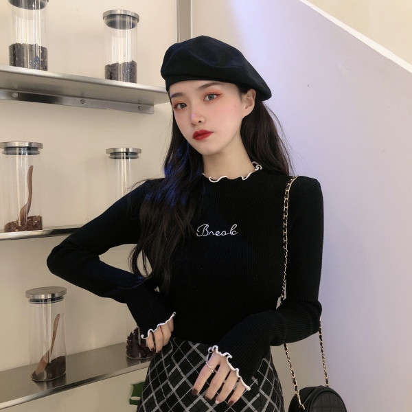 Naiste moodne liibuv pluusiga valge ja must mudel