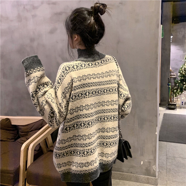 Női alkalmi pulóver széles modell magas gallérral