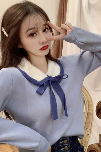 Μοντέρνα γυναικεία μπλούζα σε τρία χρώματα με δεσμούς