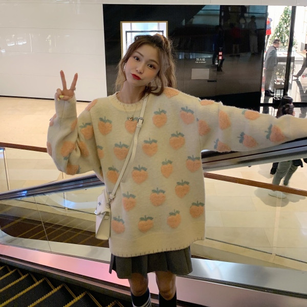 Női alkalmi hosszú pulóver három modellben, ovális nyakkivágással