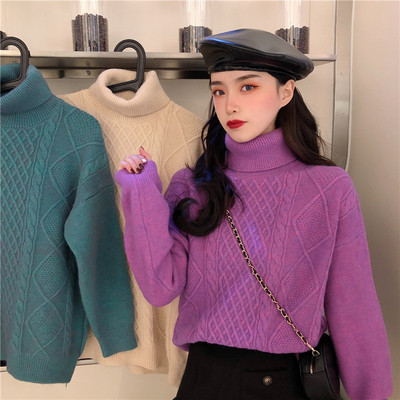 Модерен дамски пуловер с висока яка в три цвята