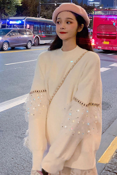 Μοντέρνο γυναικείο πουλόβερ  σε δύο χρώματα με τούλι