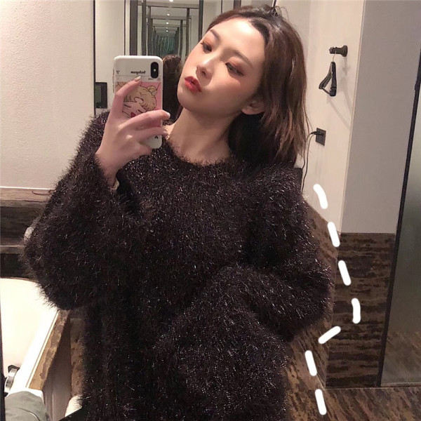 Γυναικείο κομψό πουλόβερ με οβάλ λαιμόκοψη