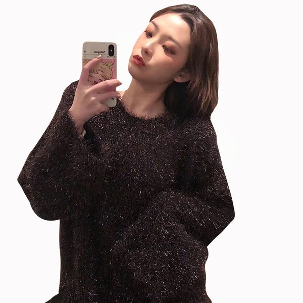 Γυναικείο κομψό πουλόβερ με οβάλ λαιμόκοψη