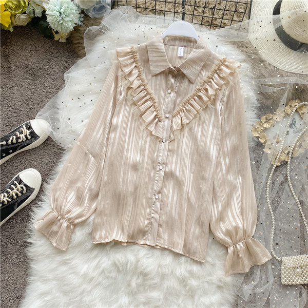 Női ing klasszikus gallérral és bézs, fehér és fekete fürtökkel