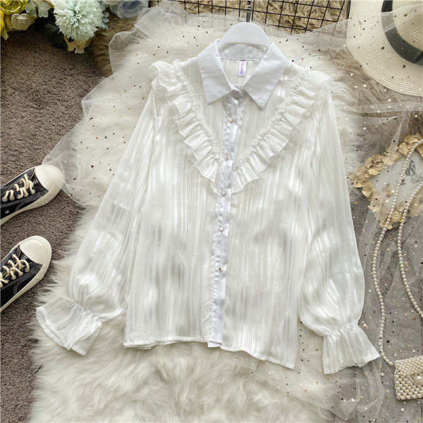 Női ing klasszikus gallérral és bézs, fehér és fekete fürtökkel