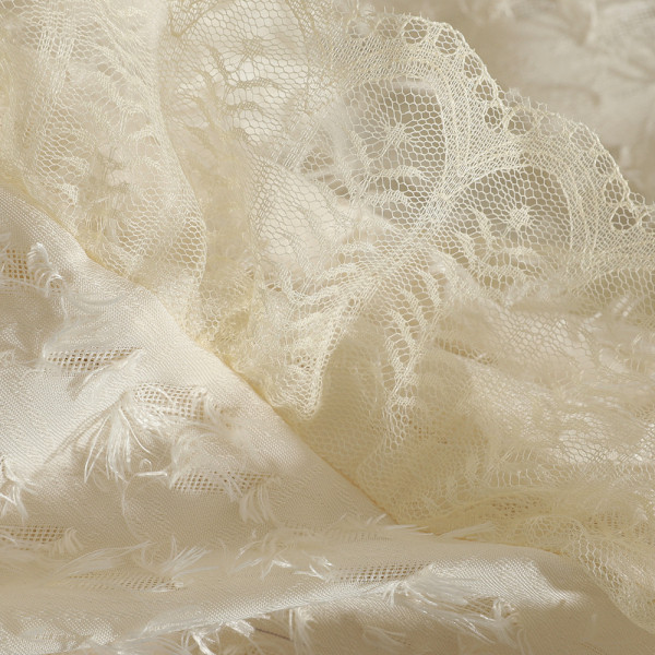 Modern női csipkeing klasszikus gallérral és hosszú ujjú fehér, sárga és fekete színben