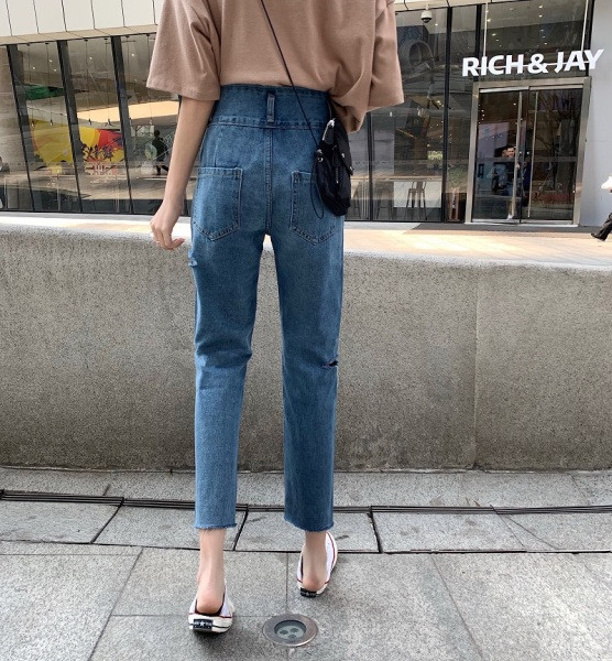 Alkalmi női farmer magas derékkal és zsebekkel