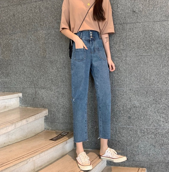 Alkalmi női farmer magas derékkal és zsebekkel