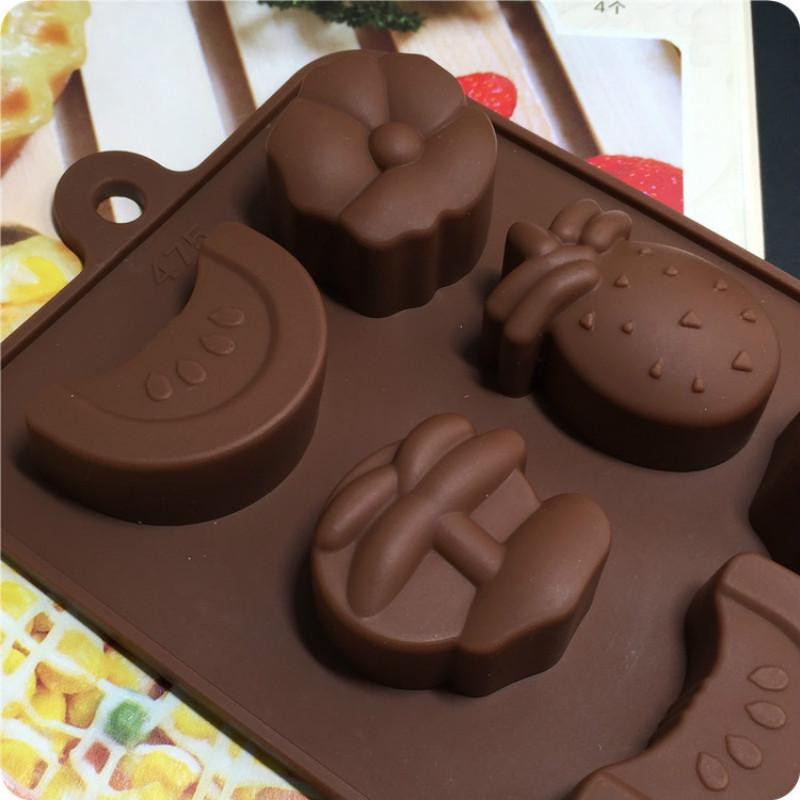 Praktikus szilikon forma sütemények és kekszek sütéséhez