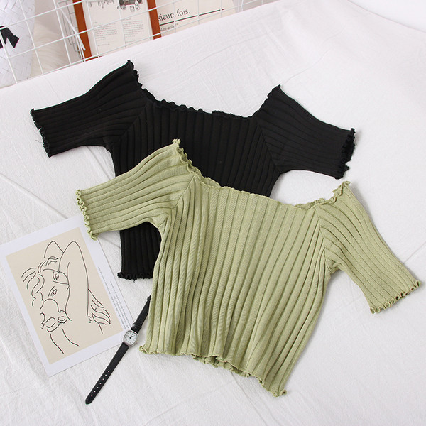 Bluza de dama model nou cu decolteu oval si maneci scurte