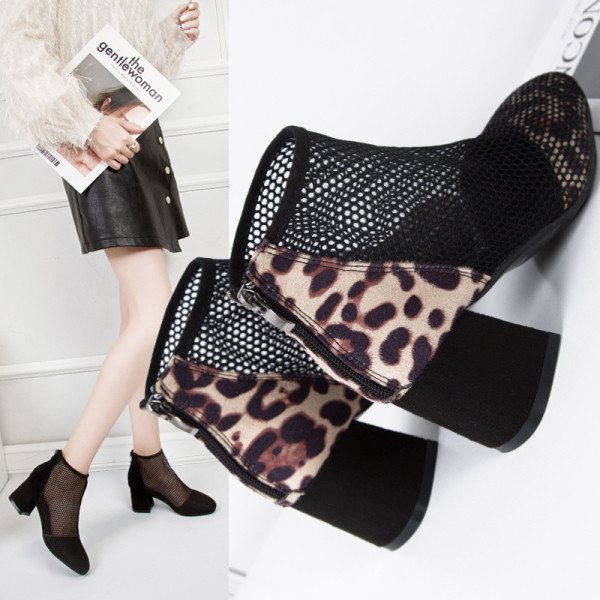 Modernas sieviešu tīkliņkurpes ar bieziem papēžiem