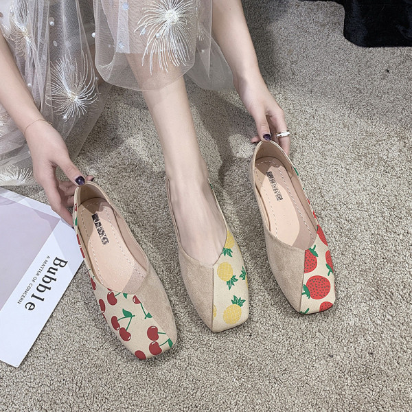 Női alkalmi velúr cipő, gyümölcsmintával