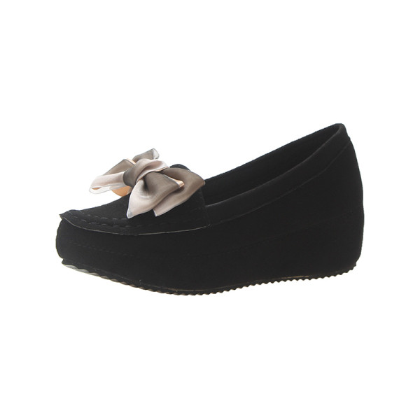 Moderne ženske mokasine s 3D trakom i platformom