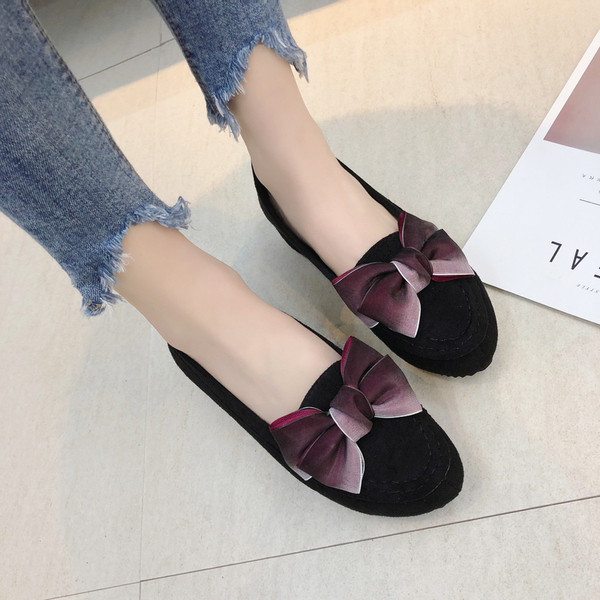 Moderne ženske mokasine s 3D trakom i platformom