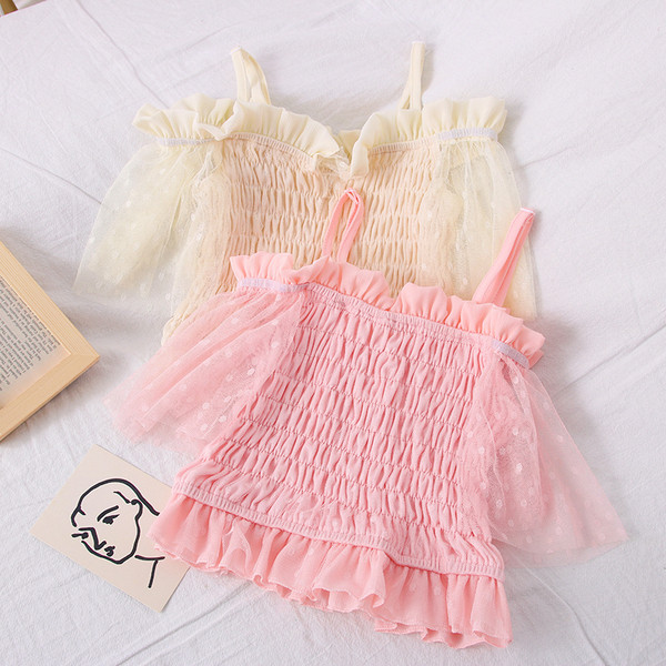 Moodne naiste pluus paatkaelusega, tülli ja volangidega rihmadega