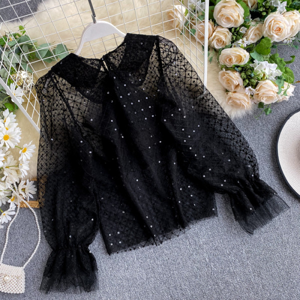 Modern női csipke ing flitterekkel és szalaggal a gallérján fekete színben