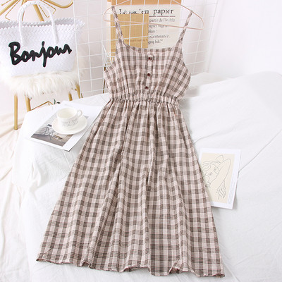 Καρό γυναικείο φόρεμα  με λεπτούς ιμάντες ώμου και κουμπιά 