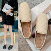 Stílusos női bőr mokaszin lapos talppal