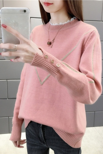 Γυναικείο πουλόβερ με κουμπιά στα μανίκια  και δαντέλα 