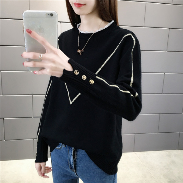 Γυναικείο πουλόβερ με κουμπιά στα μανίκια  και δαντέλα 