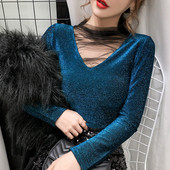 Γυναικεία μπλούζα με γυαλιστερό εφέ σε  μπλε, ασημί, χρυσό και μαύρο χρώμα