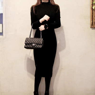 Γυναικείο σλιμ φόρεμα με μεσαίο μύκος και γιακά