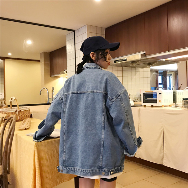 Női alkalmi farmerdzseki széles modell zsebekkel