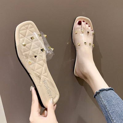 Μοντέρνες γυναικείεςπαντόφλες με διαφανές σιμία και τρουξ