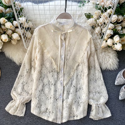 Női csipke ing hosszú ujjal és fűzős gallérral