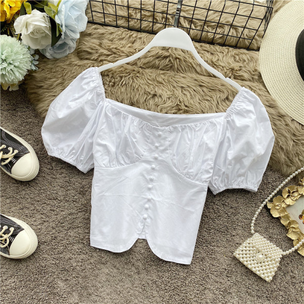 Kockás női ing puffos ujjakkal és gombokkal