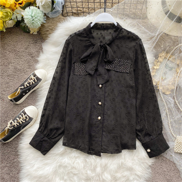 Fekete női sifon ing szalaggal és gyöngyökkel