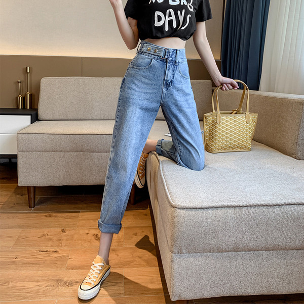 Moodsad kõrge vöö ja vööga naiste teksad – sirge mudel