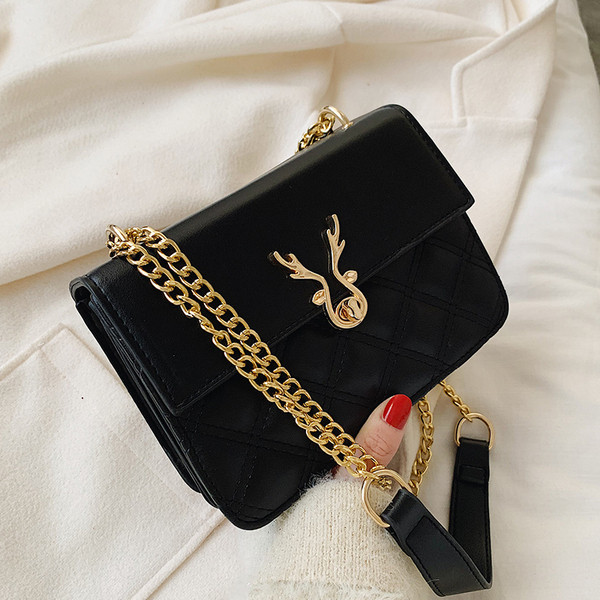 Női bőrtáska hosszú füllel, fehér, barna, fekete és sárga színben