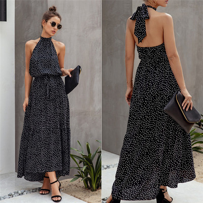 Alkalmi női ruha övvel és virágmotívumokkal