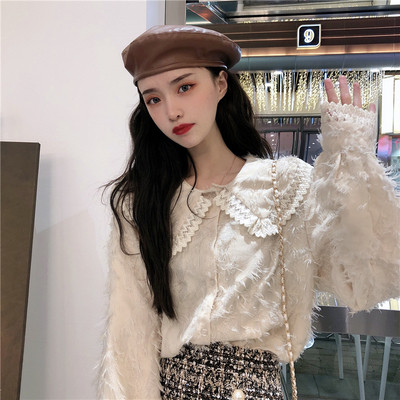 Stílusos női ing csipkeelemekkel és varrással