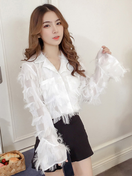 Elegáns női sifon ing rojtokkal és klasszikus gallérral