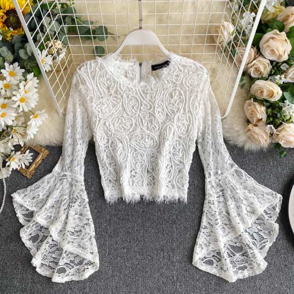 Modern női csipke ing kerek nyakkivágással és lótusz ujjú fehér és fekete színben