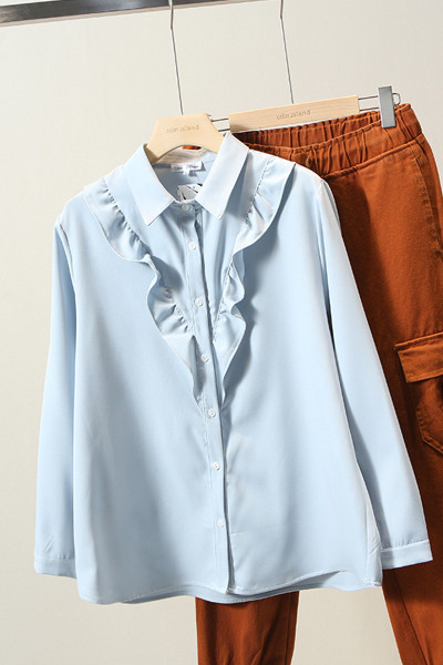 Modern női ing klasszikus gallérral és gombokkal