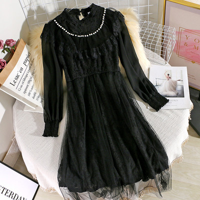 Μοντέρνο γυναικείο φόρεμα  με δαντέλα και χάντρες